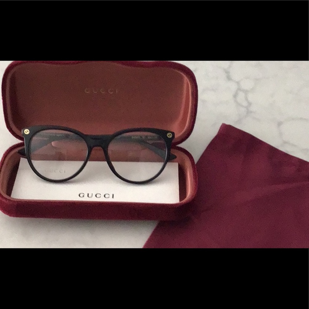 Gucci cat eye eyeglass frames GG00930 001 color black